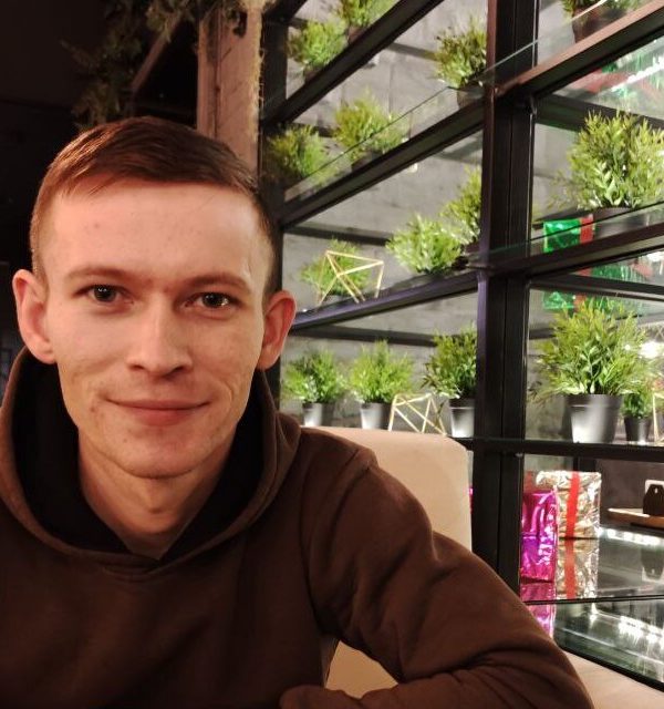 Денис Абрамов Денис Абрамов